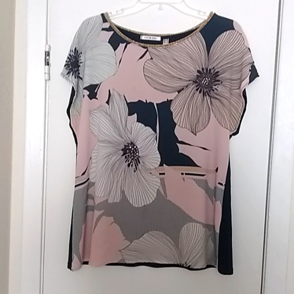 Lovely Colourful Punt Roma Top with Sequins & Golden Collar (Size M)